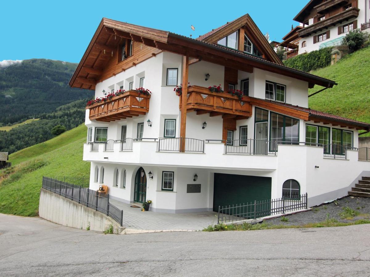 Modern Apartment In Hochgallmigg With Balcony Exteriör bild