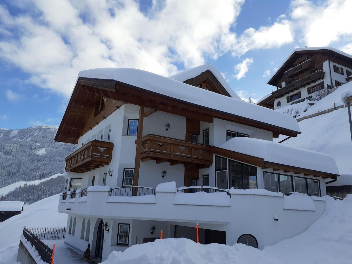 Modern Apartment In Hochgallmigg With Balcony Exteriör bild